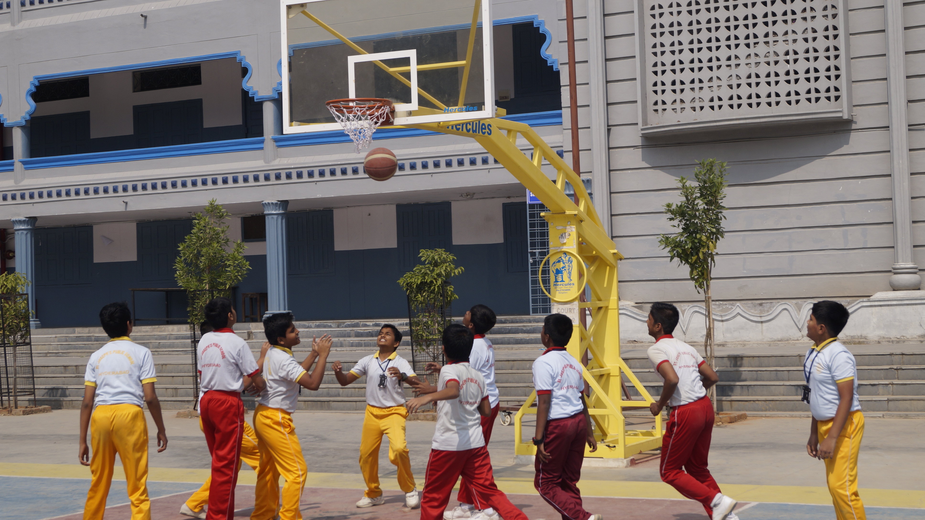 Basket Ball